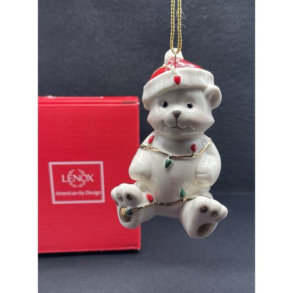 Lenox Porcelain Polar Bear Very Merry Christmas Ornament. New in Box. - Picture 1 of 8